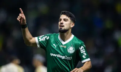 Dupla “Flaco-Roque” decide rápido e Palmeiras bate o Vasco pelo Brasileirão