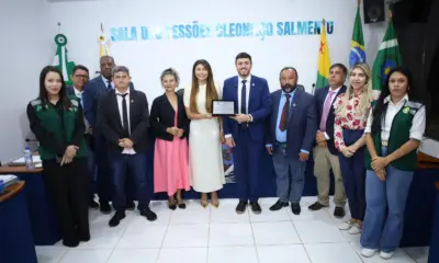 Governo é homenageado após trabalho desempenhado pelo Iteracre em Acrelândia