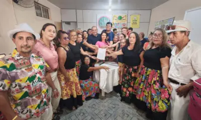 Governo inaugura laboratório de informática para idosos em parceria com a Fieac e Ascifea