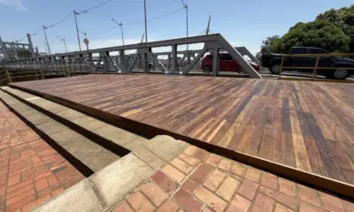 Após matéria do ac24horas, governo recupera deck da Ponte Metálica