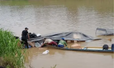 Embarcação afunda no Rio Juruá próximo a Porto Walter