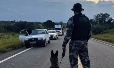 Operação faz quase 450 abordagens e prende duas pessoas em Cruzeiro do Sul