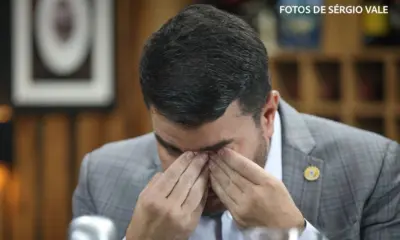 Gladson se emociona e lembra que filho foi fundamental em processo doloroso