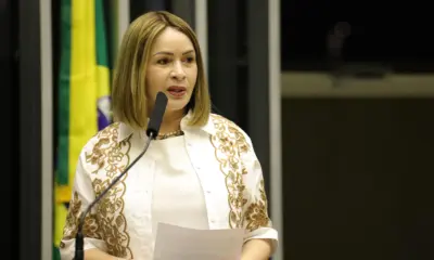 Cobrança por bagagem de mão: “O que as companhias estão fazendo é um abuso com o consumidor”, diz Socorro Neri
