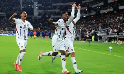 Palmeiras sofre na altitude, perde para a LDU e se complica na Libertadores