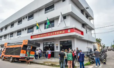 Na Câmara, servidores cobram envio de projeto sobre reajuste do piso salarial