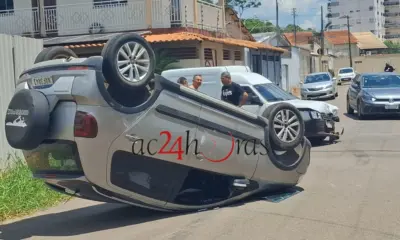 Idosa capota carro após ser atingida por veículo em Rio Branco