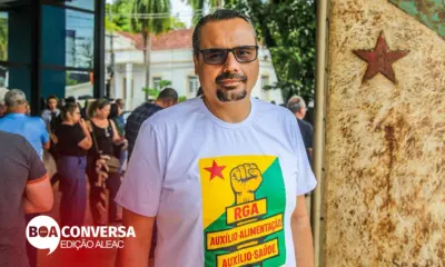Servidores protestam por valorização e cobram reajuste e auxílio saúde