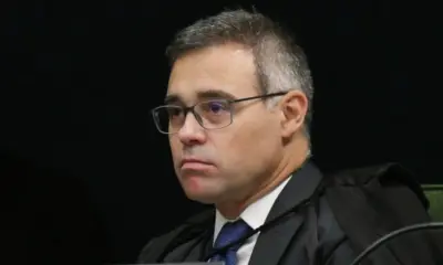 Mendonça bloqueia R$ 389 milhões de sindicato ligado a irmão de Lula