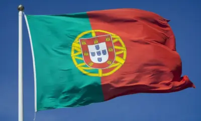 Presidente de Portugal promulga lei anti-imigração que afeta brasileiros