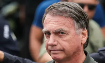 Oposição reúne assinaturas para urgência de PL que beneficiaria Bolsonaro