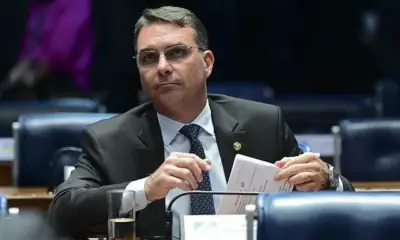 Flávio critica prisão preventiva de Bolsonaro e fala em “absurdo completo”
