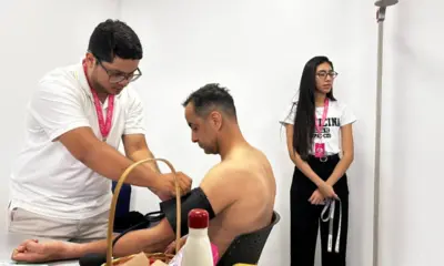 PRF realiza ação de saúde em Cruzeiro do Sul e arrecada itens para crianças com câncer