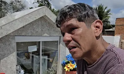 “Quem tem sua mãe, cuide”, diz filho que perdeu a mãe no AC