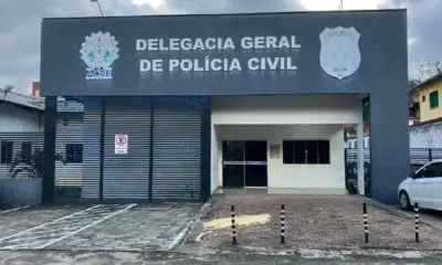 Homem com tornozeleira eletrônica é preso com faca em Cruzeiro do Sul