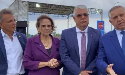 Senadores visitam a Papuda para ver condições para receber Bolsonaro