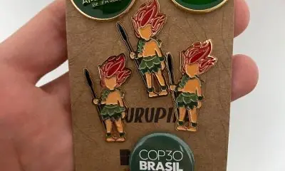 Brindes da COP30 viram itens disputados e chegam a R$ 500 em plataformas de venda