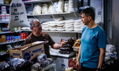 Velloso visita Mercado Elias Mansour e reforça compromisso com a agricultura