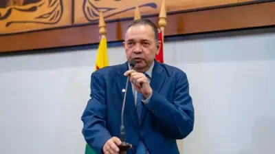 Líder do governo não concorda com exoneração de marido do prefeito de Feijó