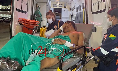 Dupla em motocicleta passa atirando e deixa jovem ferido no Canaã