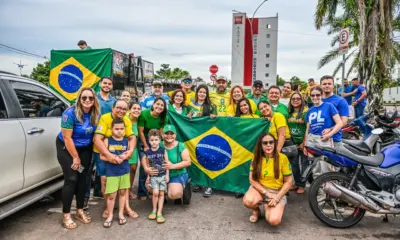 Bolsonaristas do Acre se reúnem no Lago do Amor após prisão de ex-presidente