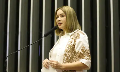 Socorro Neri critica PDL que fragiliza direitos de meninas violentadas