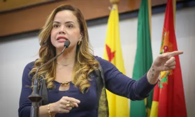 Michelle critica deboche do governo e cobra envio imediato do PCCR da Saúde