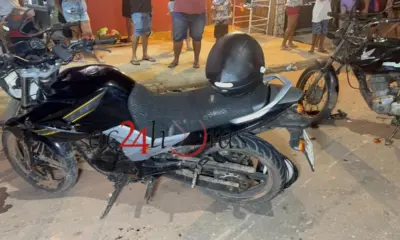 Adolescentes pegam moto sem permissão e batem em outro veículo