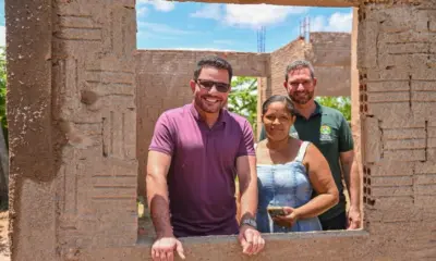 Gladson realiza visita técnica a unidades habitacionais em construção no Bujari