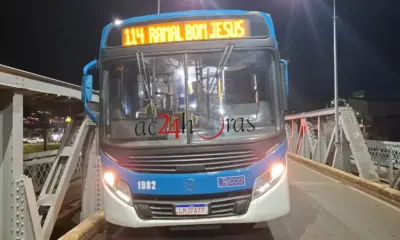 Mulher e criança caem de ônibus em movimento em Rio Branco