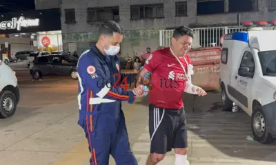 Colisão entre moto e carro deixa dois feridos no bairro Conquista