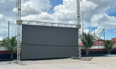 Clube Juventus reúne torcida para assistir à final da Libertadores com telões