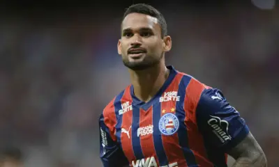 Com dois de Willian José, Bahia vence RB Bragantino de virada