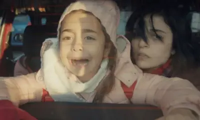 Novela Mãe: Sule muda de ideia e arranca Melek à força dos braços de Zeynep