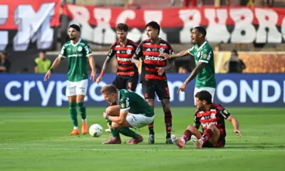 Merecia ser expulso? Veja lance de Pulgar em Fuchs em Palmeiras x Flamengo
