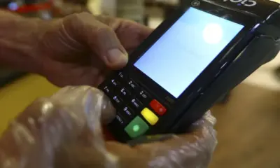 BC: bandeira de cartão terá de pagar transações em caso de falhas