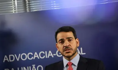Governo tenta adiar sabatina de Messias, mas Alcolumbre resiste