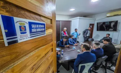 PLCs da distribuição de brinquedos e gratuidade de coletivo passam por análise