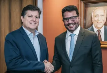 Visando 2026, Gladson encontra presidente nacional do MDB para “estreitar laços”