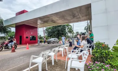Técnicos da Ufac paralisam atividades e cobram cumprimento de acordo