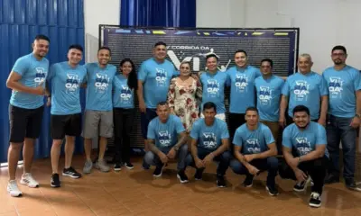 Prefeitura entrega kits da Corrida da Virada, que ocorre nesta quarta (31) em Cruzeiro do Sul