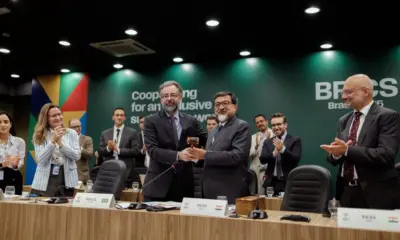 Brasil passa a presidência do Brics para a Índia