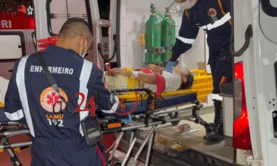 Adolescente fica ferido após colisão entre carro e moto na Sobral