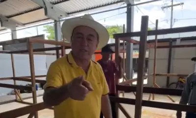 Prefeitura vistoria construção de boxes no Parque de Exposições