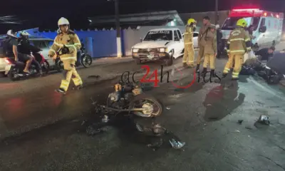 Colisão deixa homem ferido e motocicleta parcialmente destruída por fogo em Rio Branco