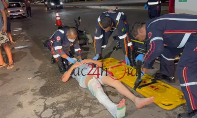 Colisão entre carro e moto deixa militar do exército ferido