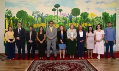 Juízas e juízes de paz eleitos para atuar em Rio Branco são empossados