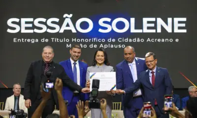 Nicolau, Clodoaldo e Gonzaga entregam Título de Cidadã Benemérita à vice-governadora Mailza Assis