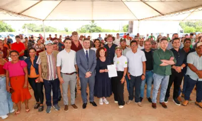 Nicolau prestigia assinatura de convênio para implantação duas indústrias de café