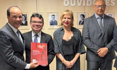 Procurador Oswaldo D’albuquerque é homenageado pela Ouvidoria Nacional do Ministério Público do CNMP
